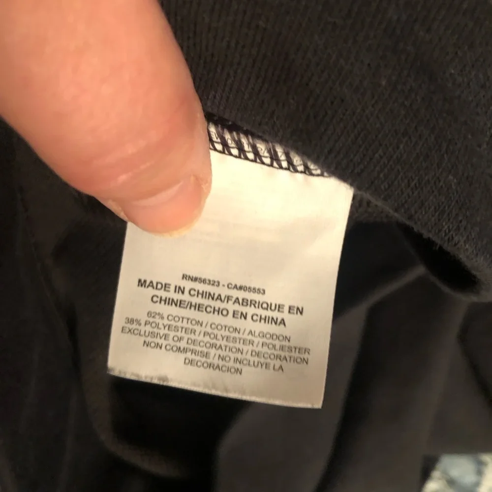 Nike Dri Fit size XL black open V-back long sleeve sweatshirt size Large